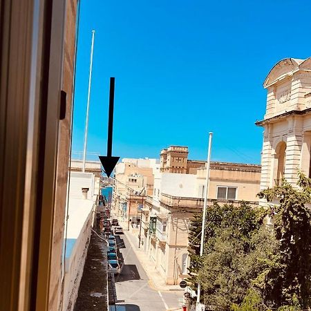 Room With Private Bathroom Sliema Exterior photo